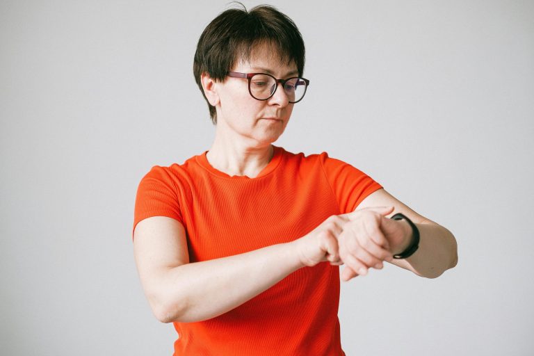 How Wearable Health Gadgets Monitor Sleep Effectively