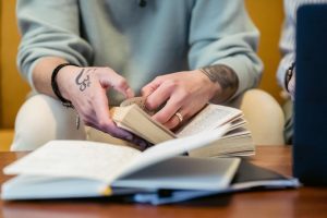 The Role of Artificial Intelligence in Home Search Algorithms