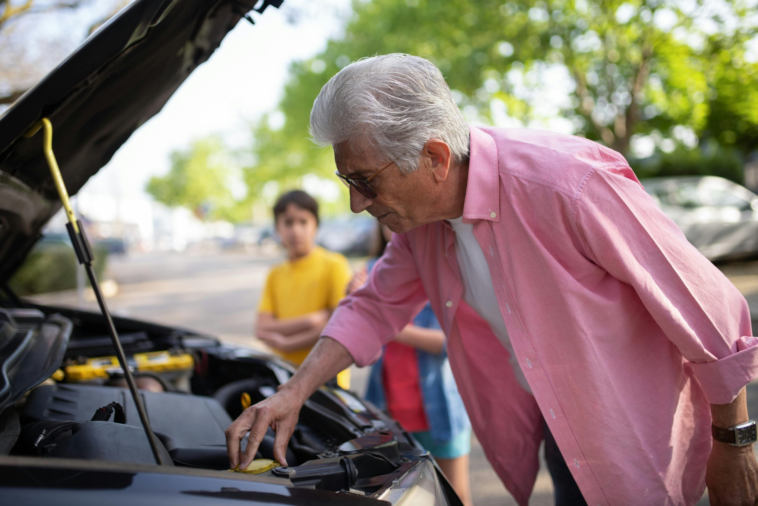 Ten troubleshooting tricks for DIY car repairs in 2025