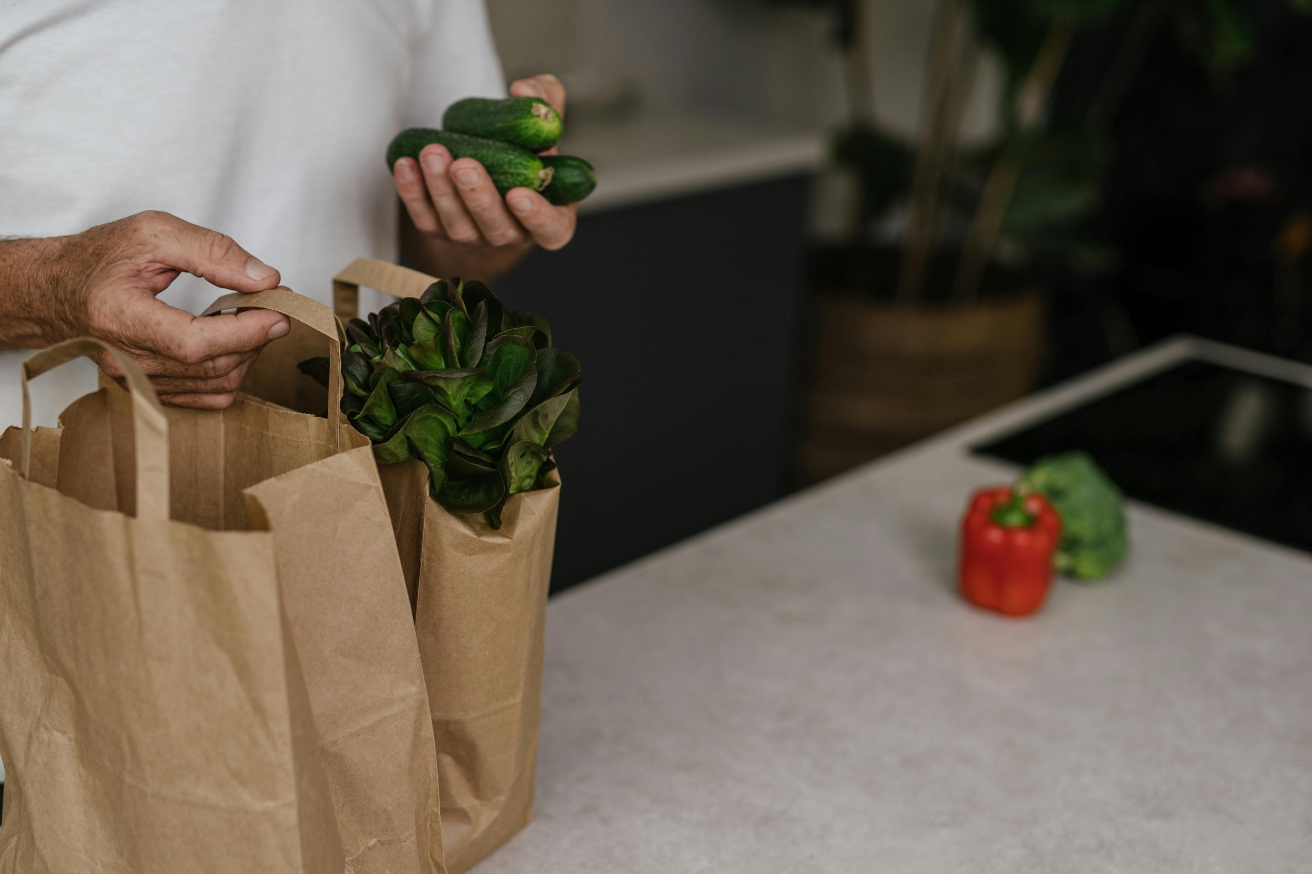 A Beginner’s Guide to Navigating Live Stream Shopping
